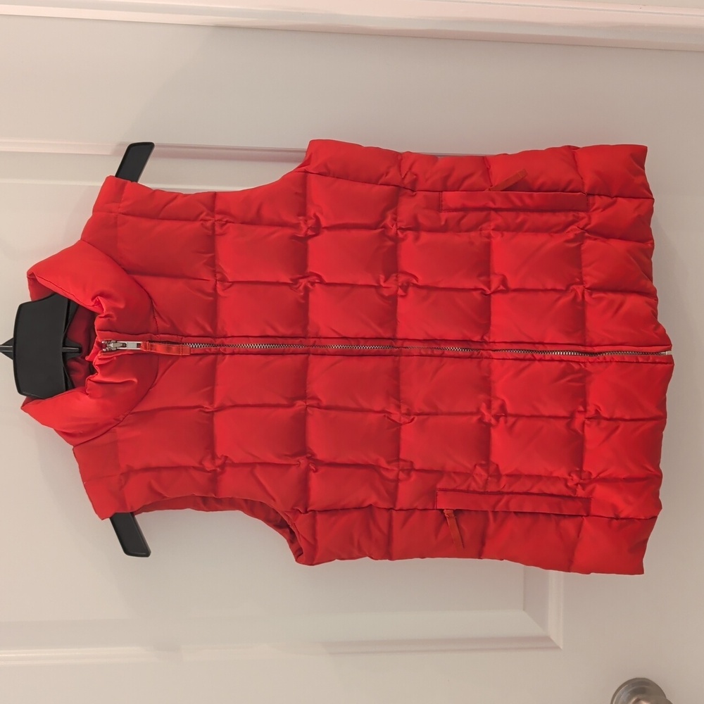 GAP Red Quilted Down Filled Puffer Vest With Vibrant Orange Interior